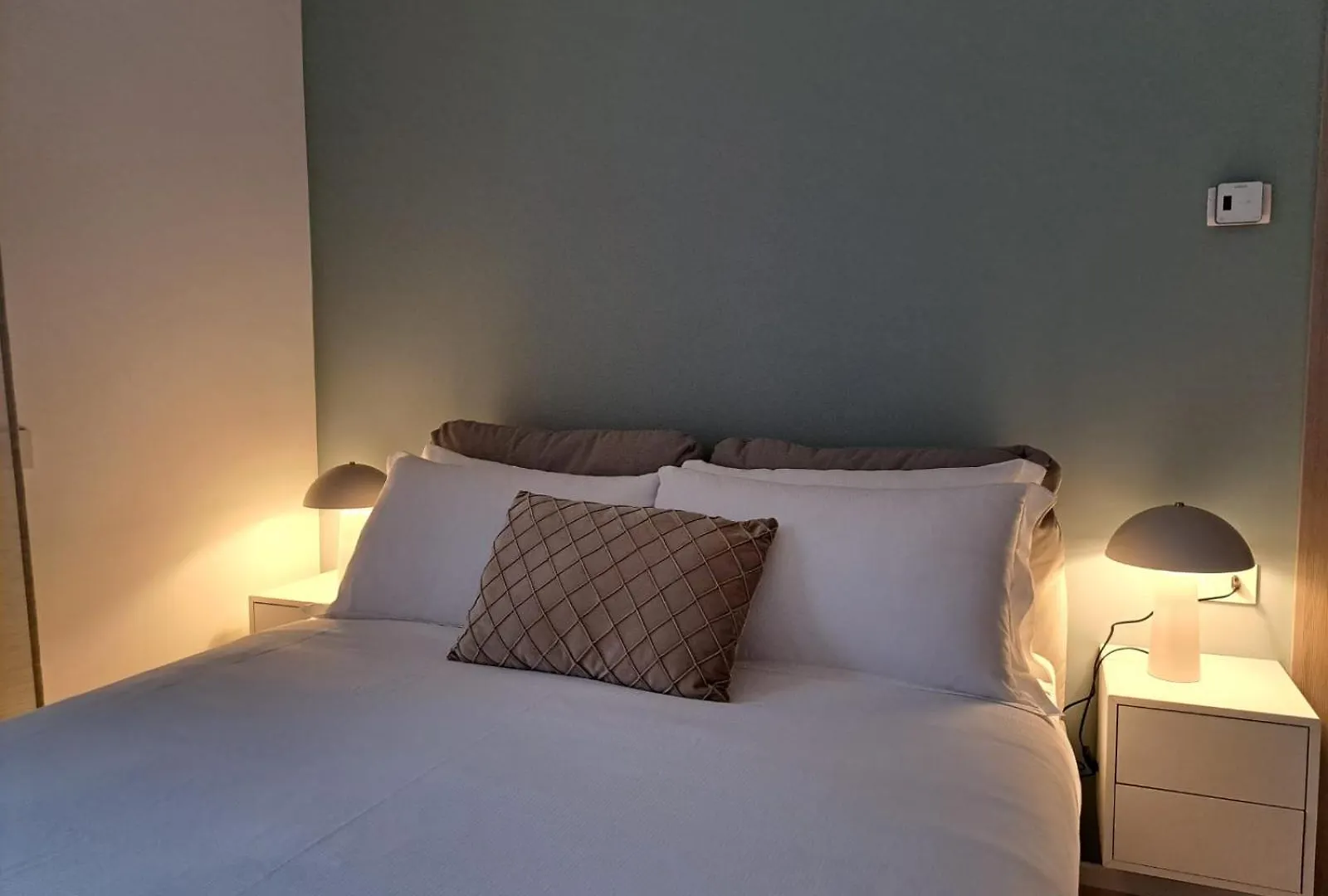 Lario Suite Apartments By Quokka 360 - Close To Como Downtown