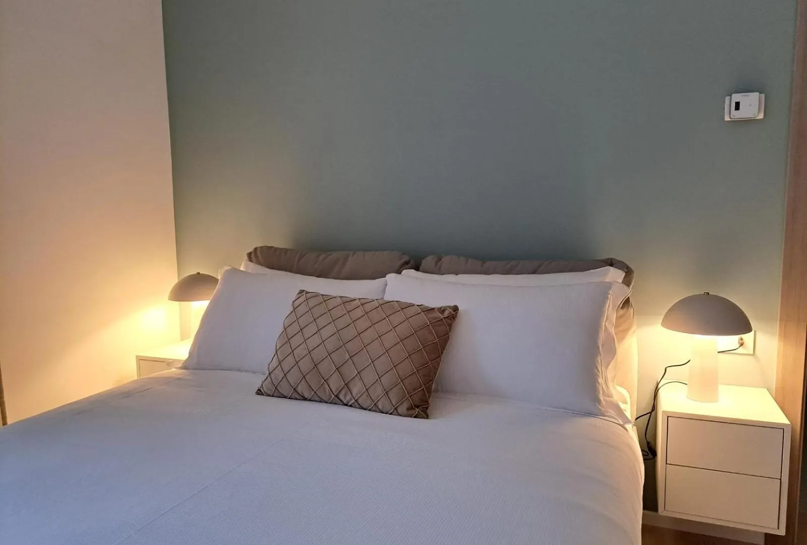 Lario Suite Apartments By Quokka 360 - Close To Como Downtown