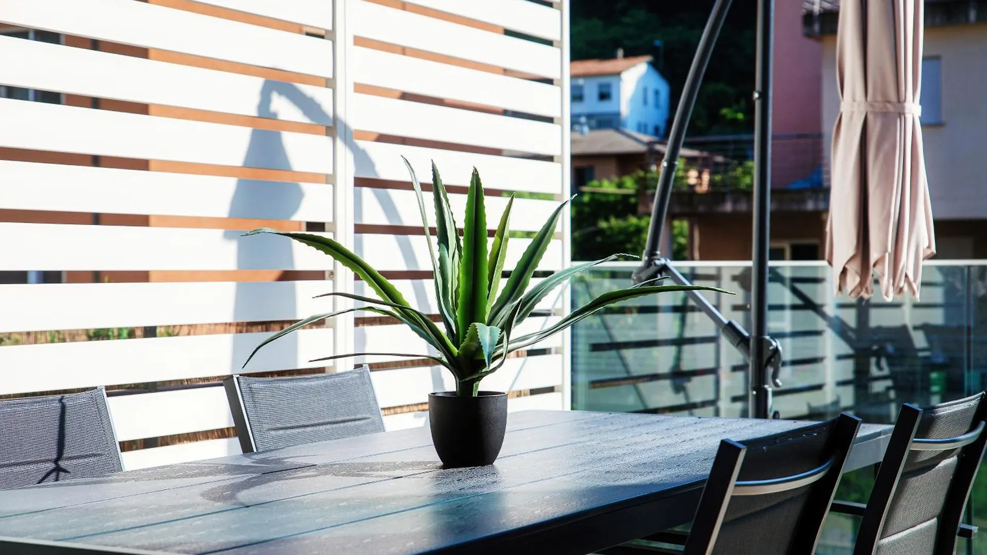 Lario Suite Apartments By Quokka 360 - Close To Como Downtown 0*,  Italy