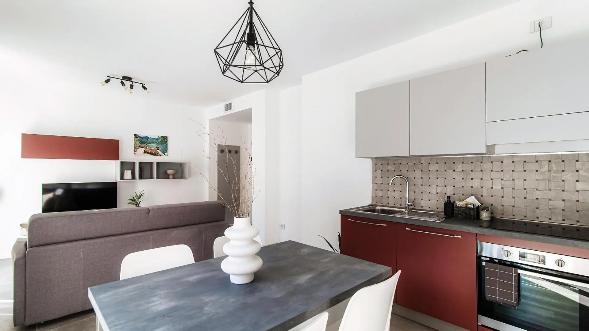 Lario Suite Apartments By Quokka 360 - Close To Como Downtown