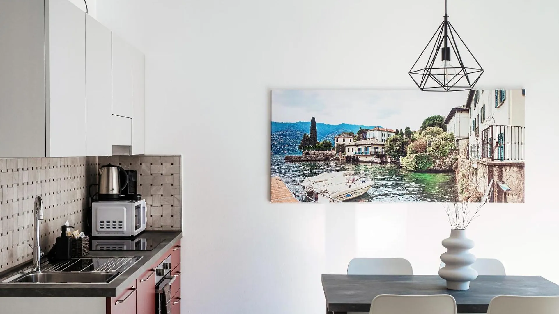 Lario Suite Apartments By Quokka 360 - Close To Como Downtown 0*,