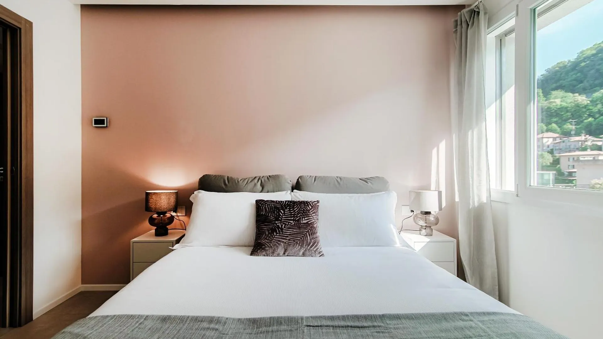 Lario Suite Apartments By Quokka 360 - Close To Como Downtown